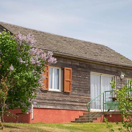 Les Chalets De La Vallee Du Bes Albaret-le-Comtal Luaran gambar